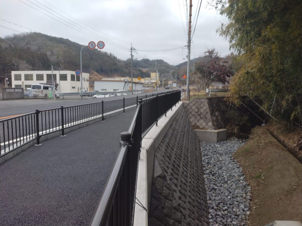 国道9号南丹市上木崎町地区他交通安全対策工事