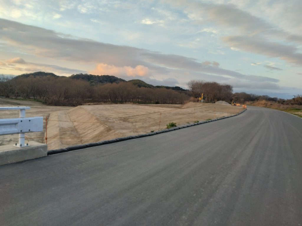 桂川下植野地区上流河道掘削他工事